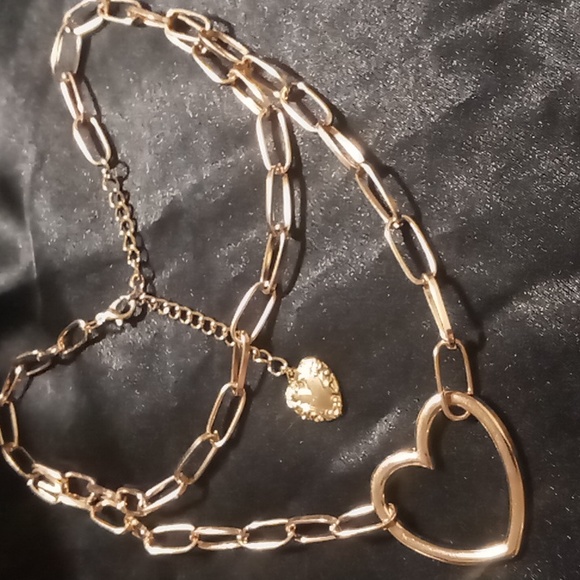 Paper clip layered chunky chain with a floating heart necklace 16+4in - Picture 6 of 6